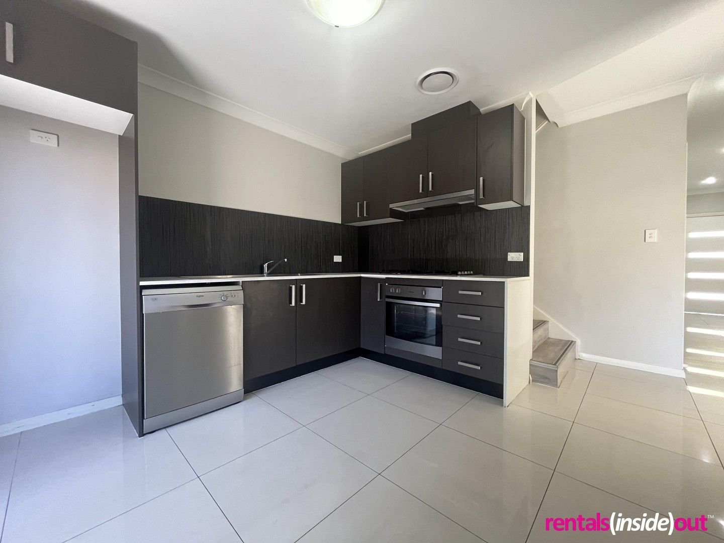 3 bedrooms Townhouse in 5/199 Targo Road GIRRAWEEN NSW, 2145