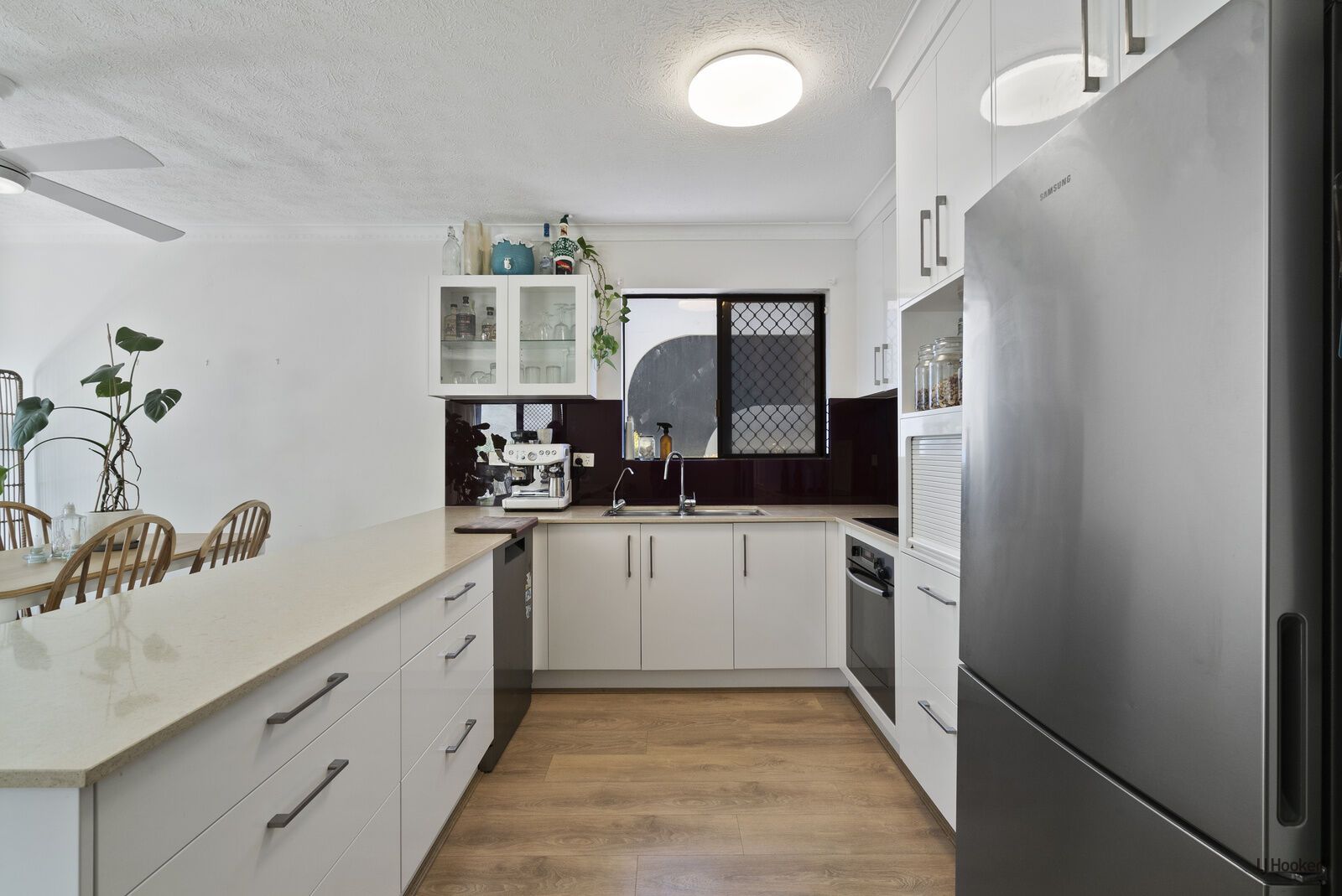 2 bedrooms Apartment / Unit / Flat in 3/3 Nyrang Avenue PALM BEACH QLD, 4221