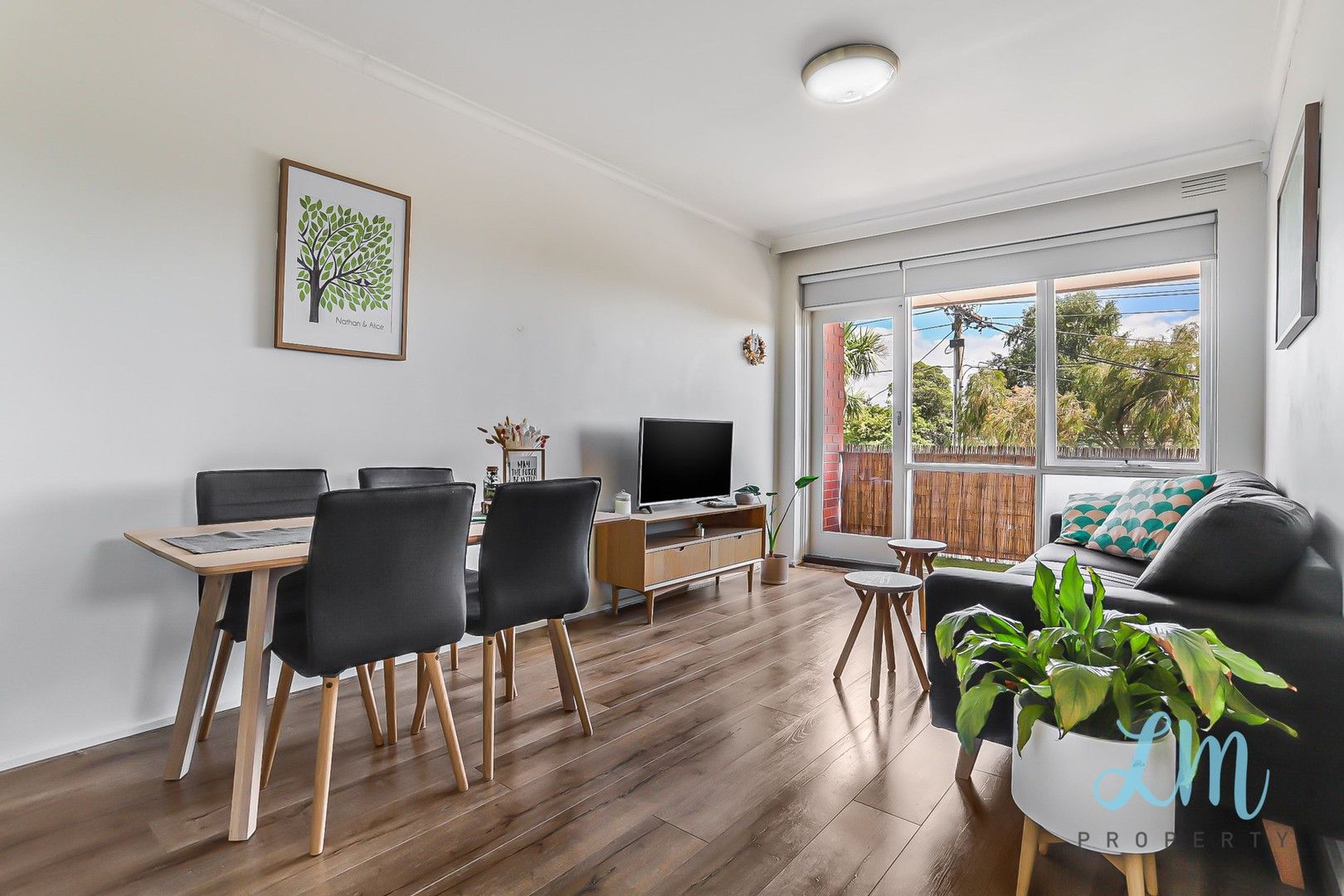 2 bedrooms Apartment / Unit / Flat in 8/45 Coorigil Road CARNEGIE VIC, 3163