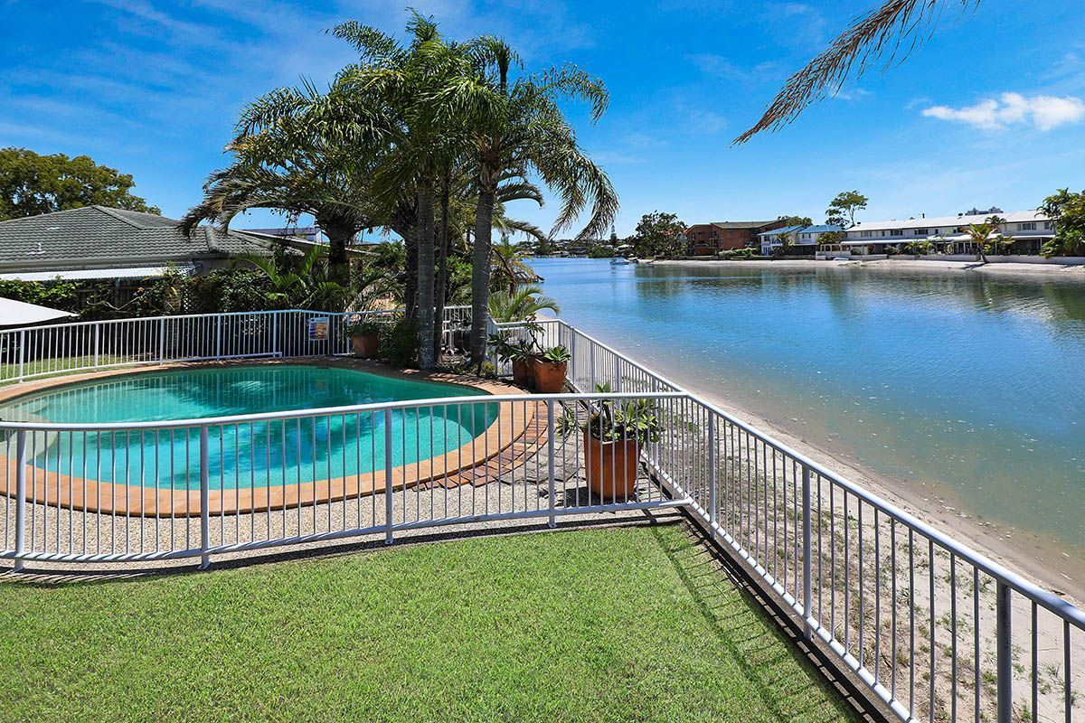 18 Coorumbong Close, Mooloolaba QLD 4557, Image 0