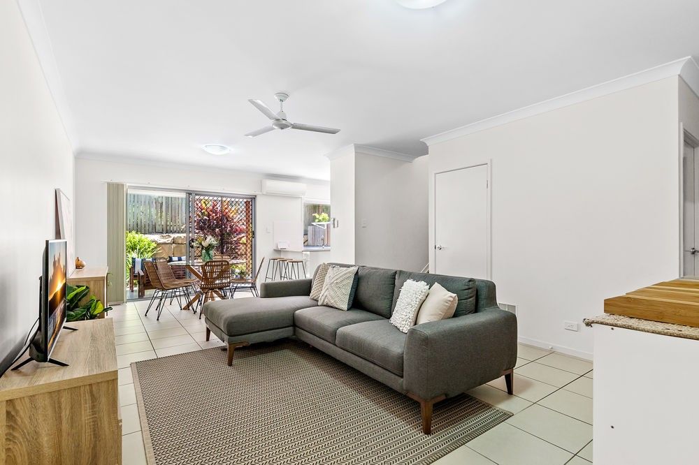 42/17 Greensboro Place, Little Mountain QLD 4551, Image 2