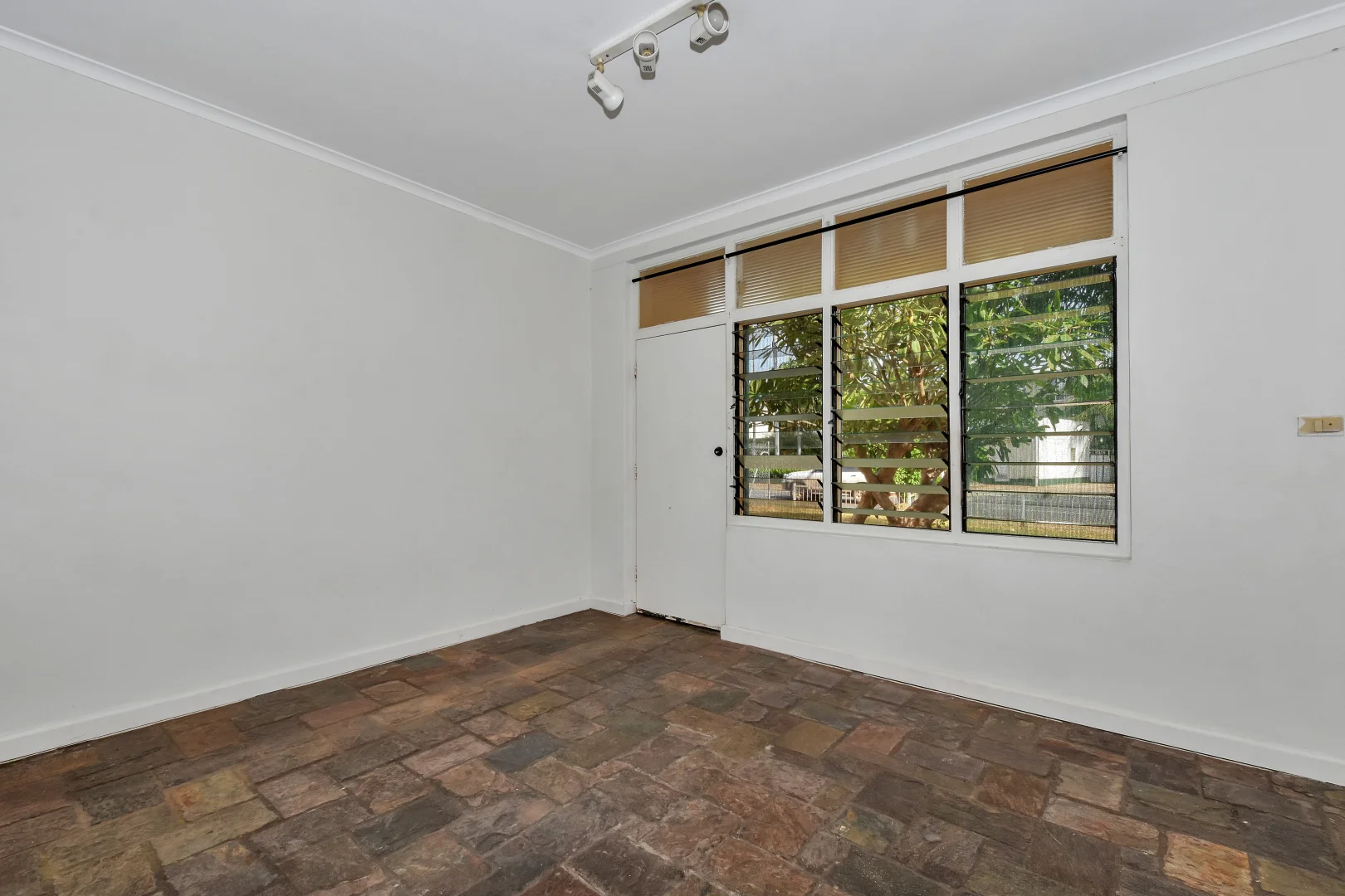 Additional image 9 of 2/68 Progress Drive, Nightcliff NT 0810