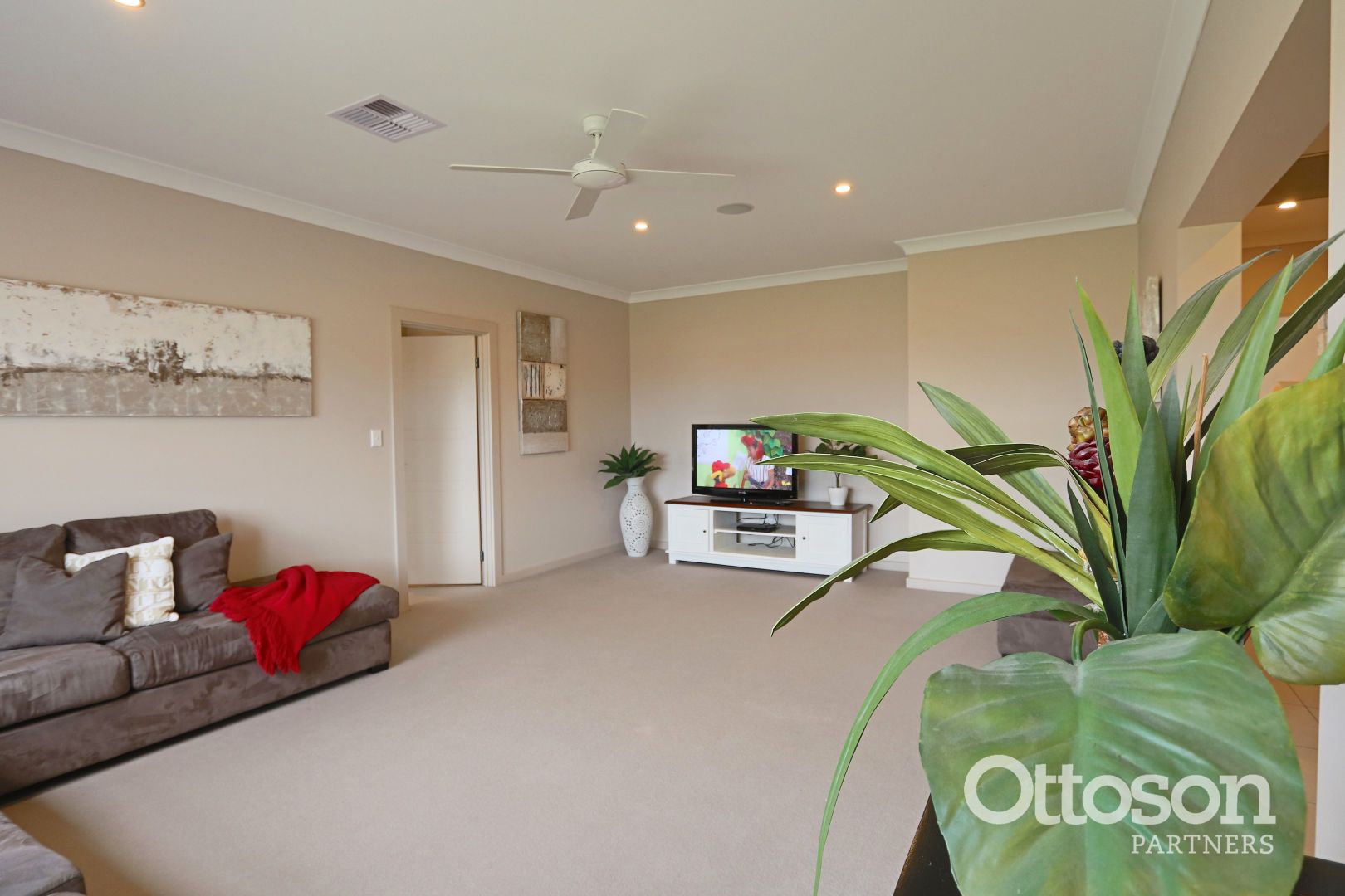 1 Shipard Court, Robe SA 5276, Image 2