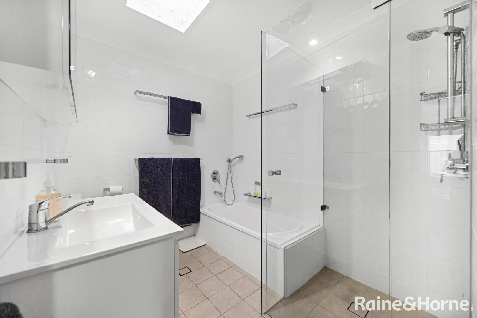 Additional image 16 of 2/27 Augusta Place, Mollymook Beach NSW 2539