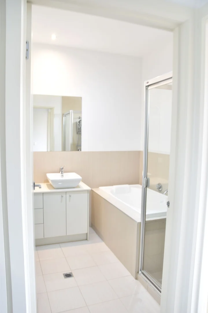 Additional image 9 of 2/198 Waterloo Road, Oak Park VIC 3046