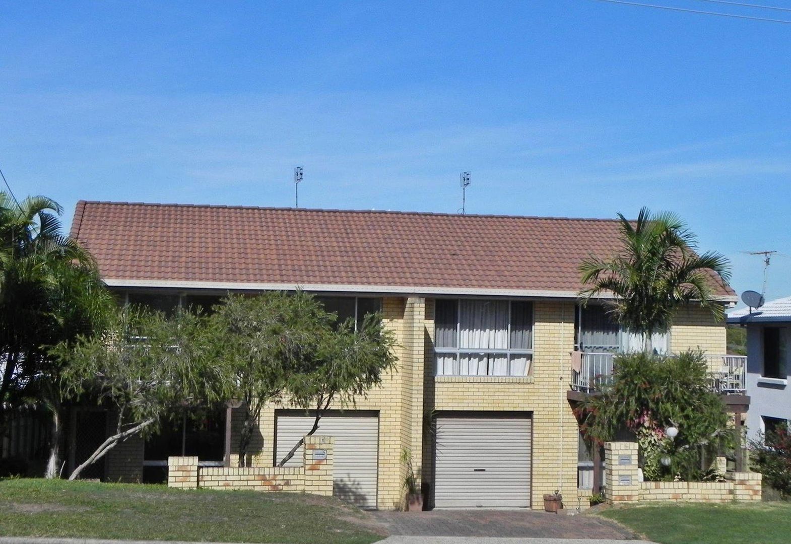 12 Enfield Crescent, Battery Hill Property History & Address Research