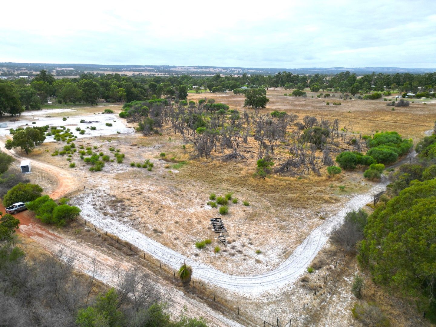 2 bedrooms Acreage / Semi-Rural in 25 Almeria Parade MUCHEA WA, 6501