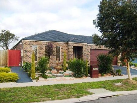 Picture of 25 Jindabyne Avenue, SOUTH MORANG VIC 3752