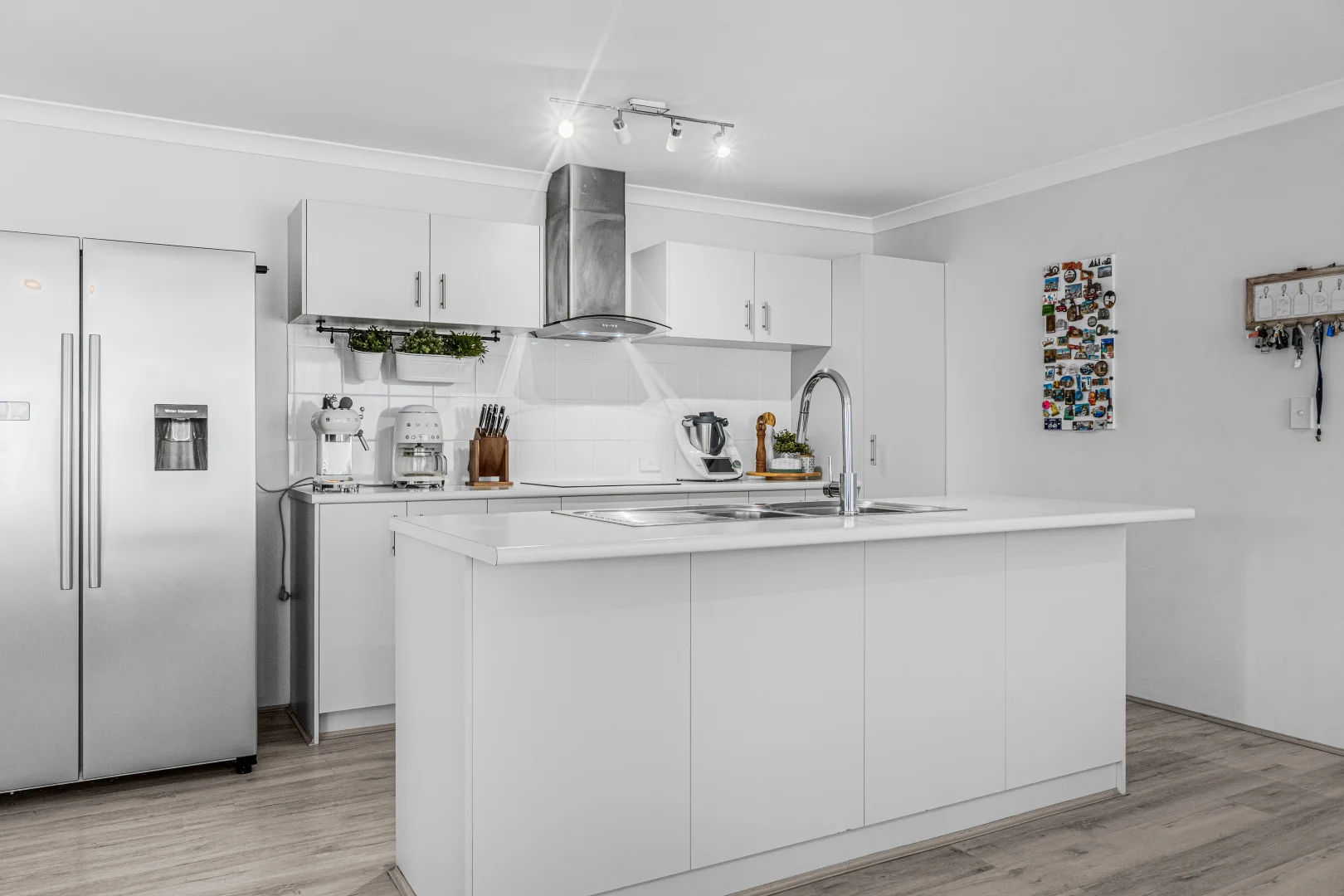 4 Cadogan Outlook, Ellenbrook WA — StMate