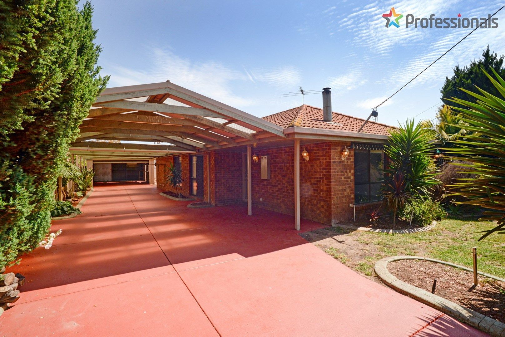 77 Westcott Parade, Rockbank VIC 3335, Image 0