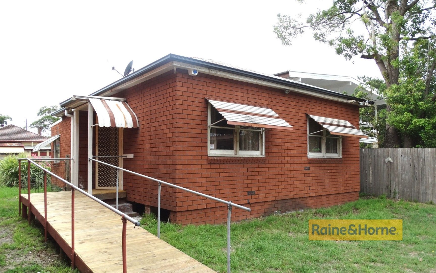 3 bedrooms House in 40 George Street WOY WOY NSW, 2256