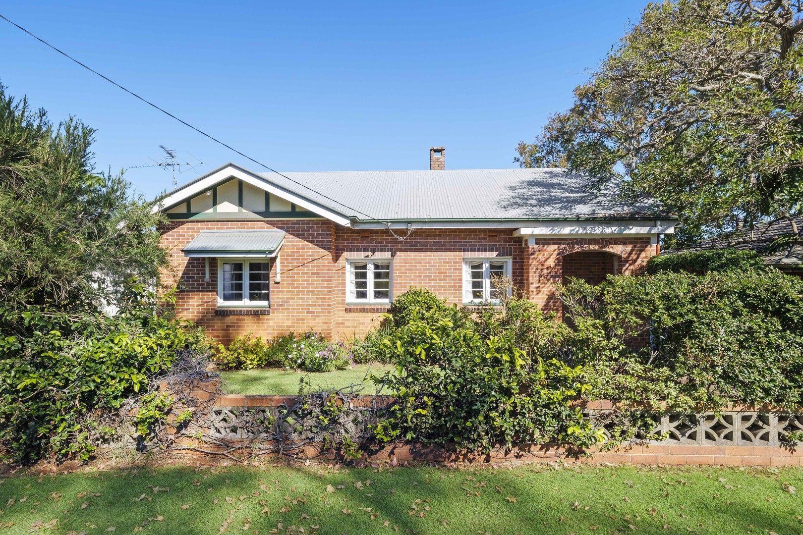 28 Alford Street, Mount Lofty QLD 4350, Image 0