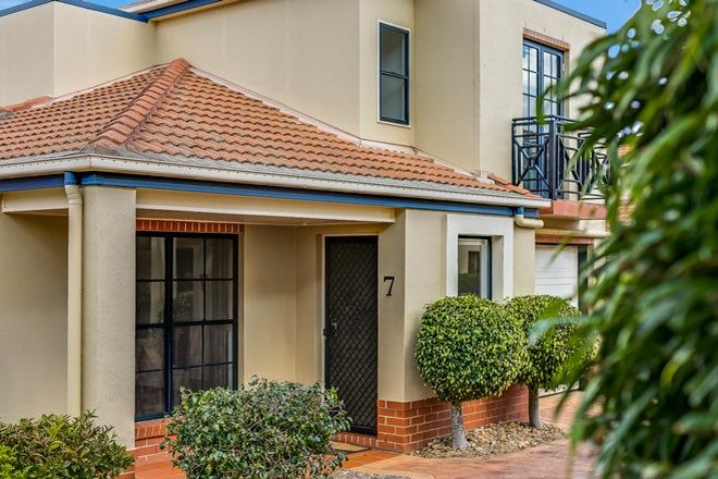 Picture of Unit 7/1a Stirling Street, EAST TOOWOOMBA QLD 4350