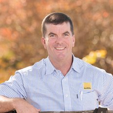 Ray White Toowoomba - Myles Cosgrove