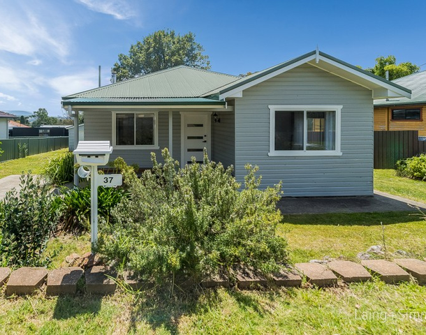 37 Hargrave Street, Armidale NSW 2350