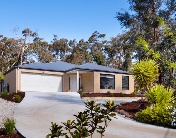 33 Leared Drive, Kyneton VIC 3444