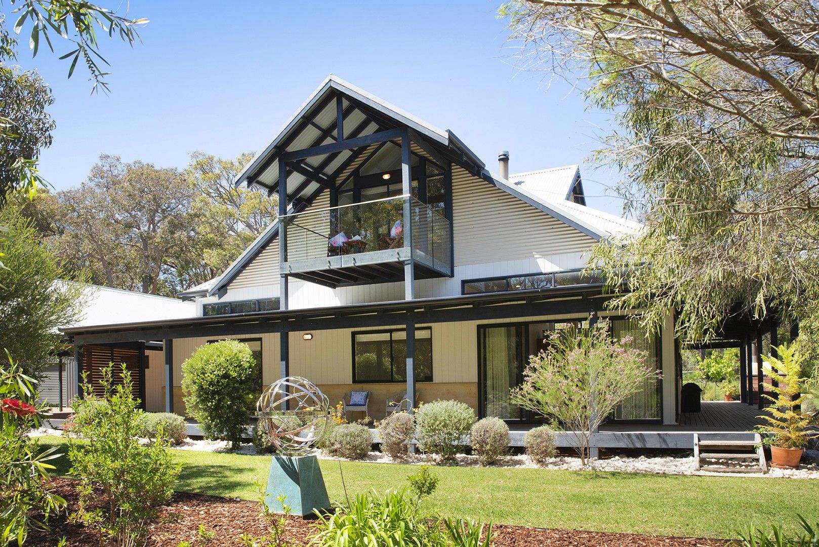 4 bedrooms House in 17 Sequoia Court MARGARET RIVER WA, 6285