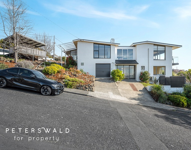 19 Wandeet Place, Sandy Bay TAS 7005