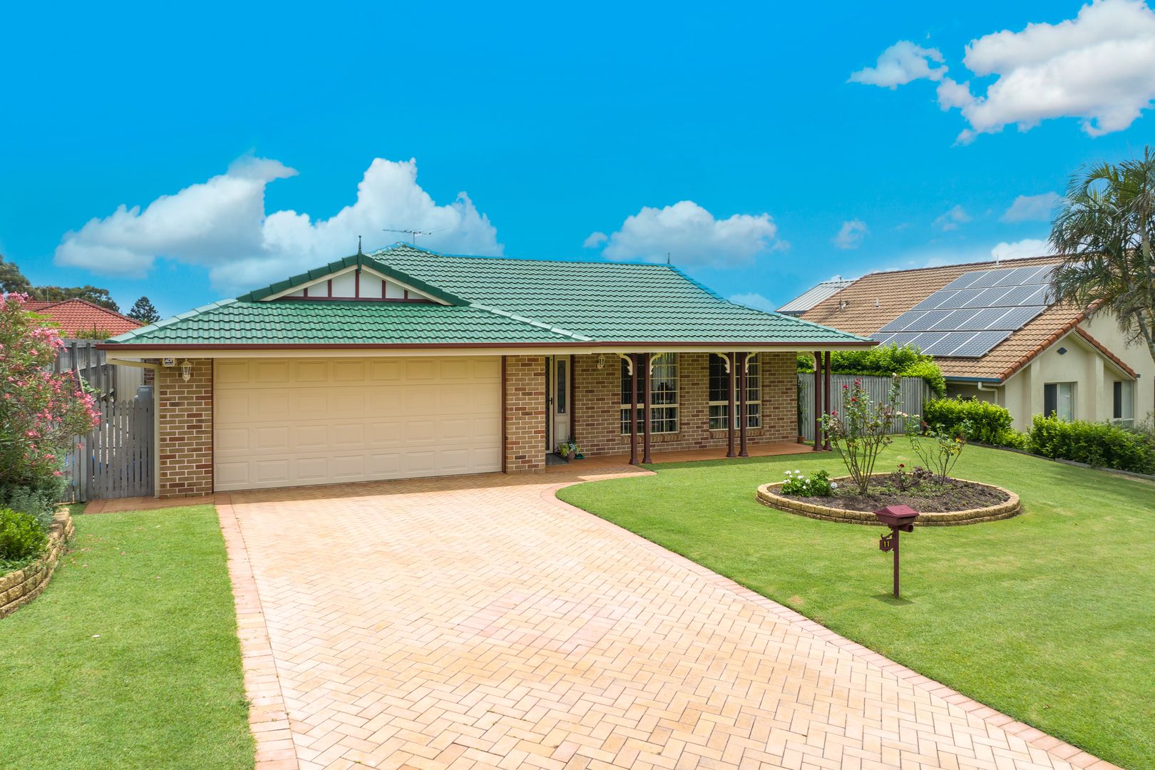 11 Victory Place, Birkdale QLD 4159, Image 2