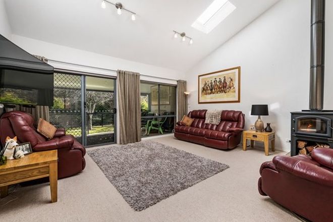 Picture of 2/39 Bakers Gully Road, BRIGHT VIC 3741