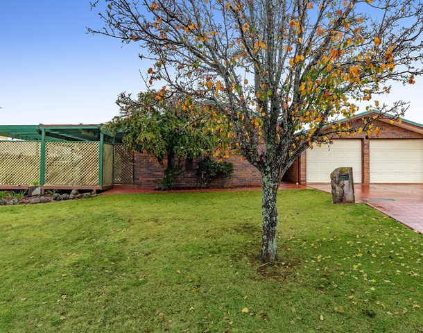 16 La Vista Court, Middle Ridge QLD 4350