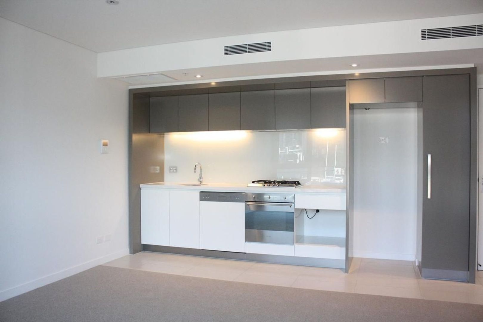 302/100 Lorimer Street, Docklands VIC 3008, Image 1