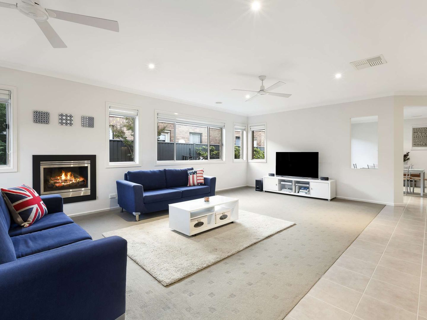 23 The Panorama, Keysborough VIC 3173, Image 2