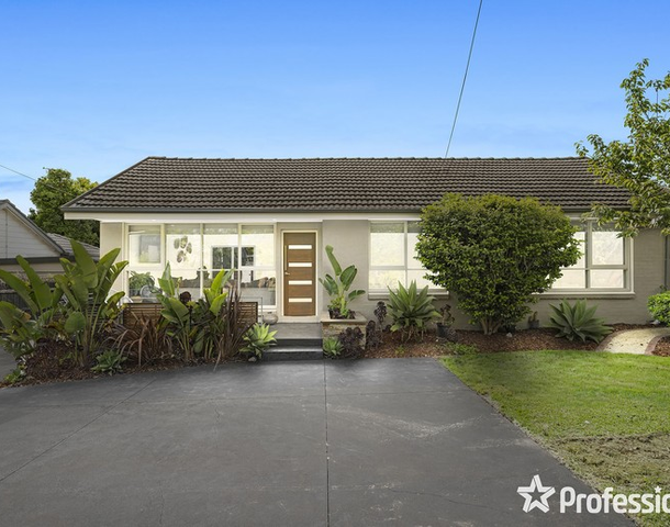 25 Lomond Avenue, Kilsyth VIC 3137