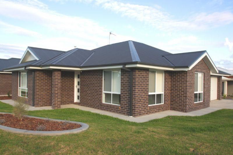 Unit 1 76 Messenger Avenue, BOOROOMA NSW 2650, Image 0