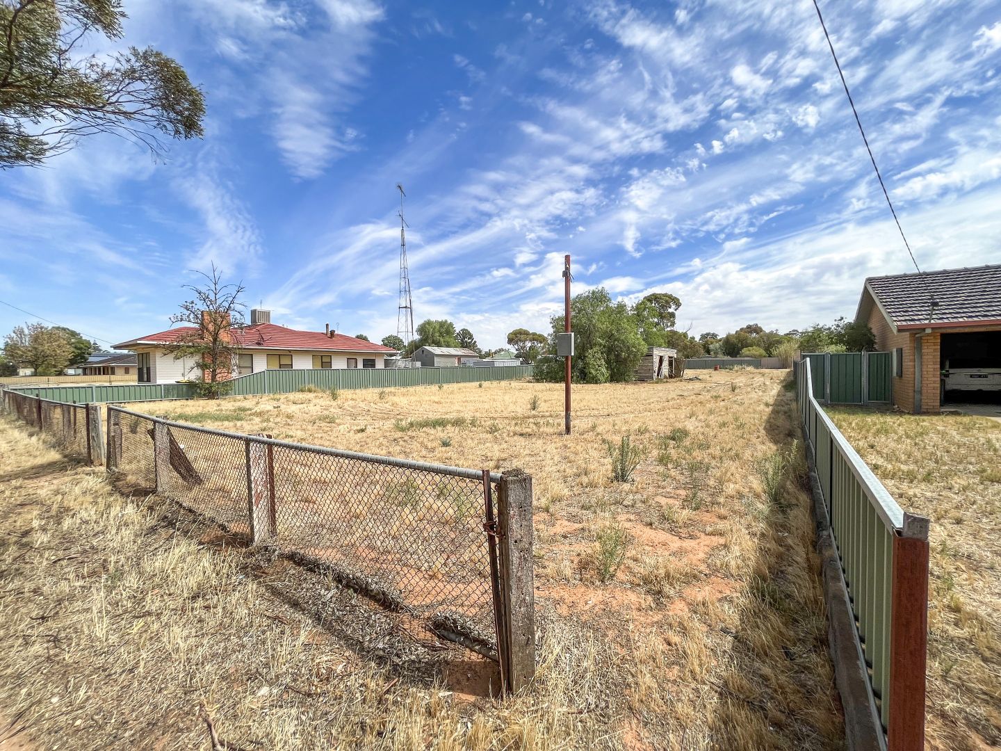 32 Hughes Street, Ouyen VIC 3490, Image 2