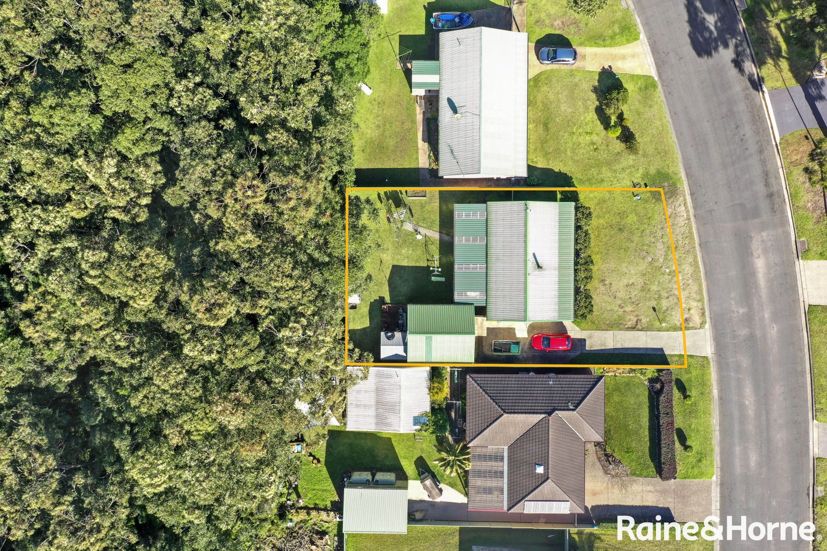 82 Leo Drive, Narrawallee NSW 2539, Image 2