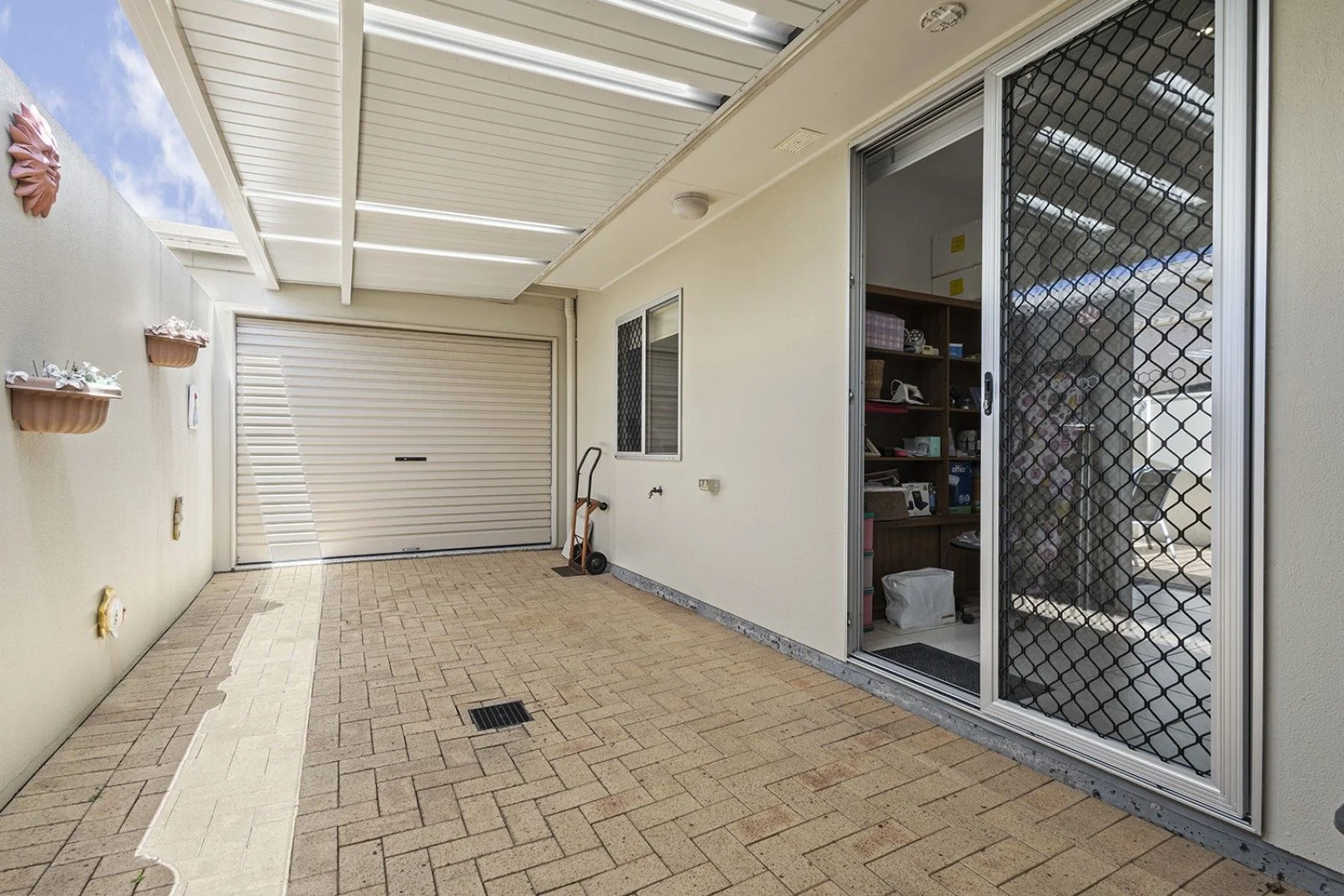 Additional image 9 of 2/2 Grand Parade, Parrearra QLD 4575