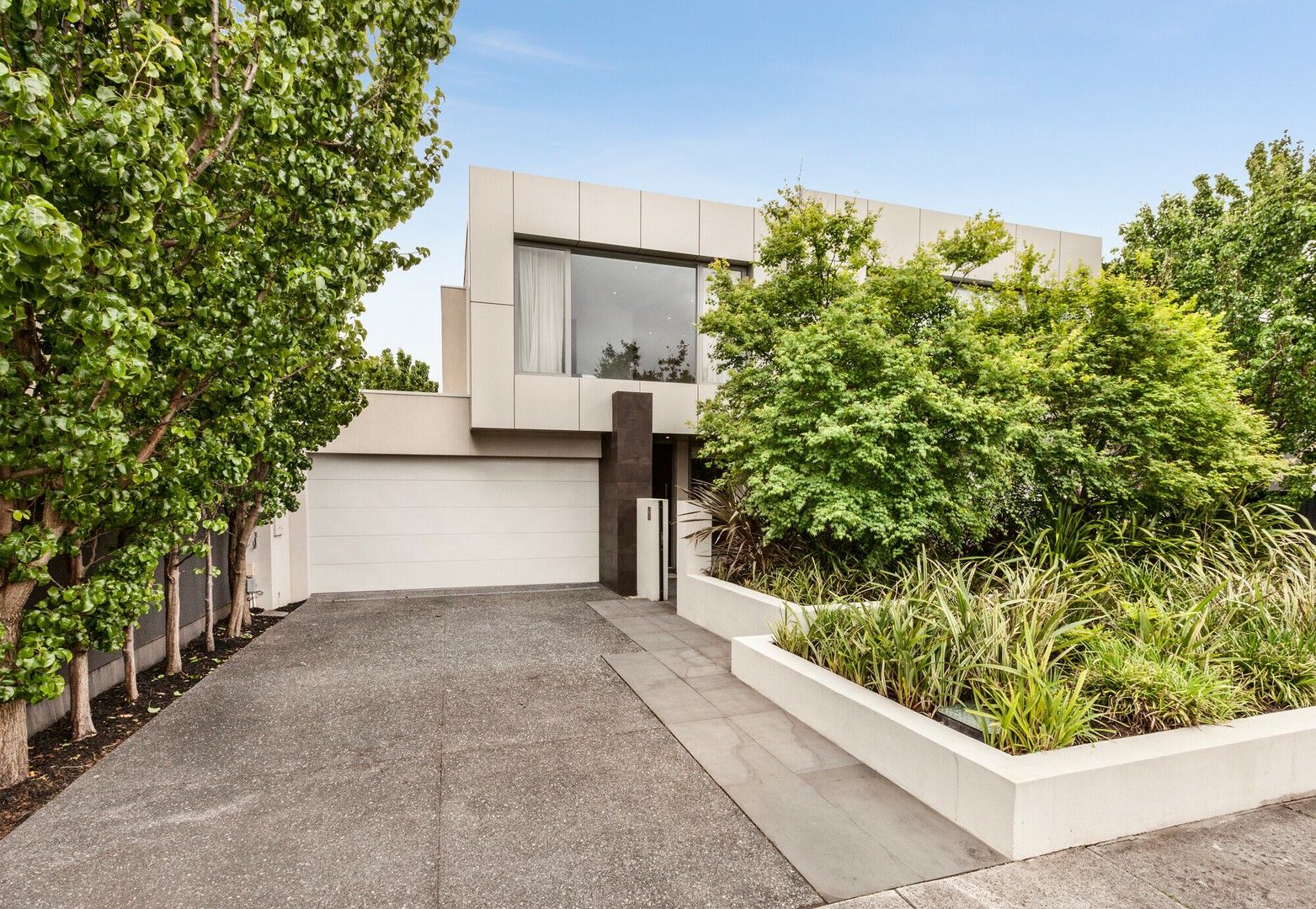 4 bedrooms Townhouse in 7 Churchill Ct BRIGHTON EAST VIC, 3187
