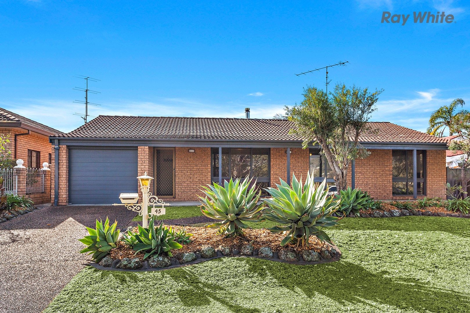 45 Crest Road, Albion Park NSW 2527