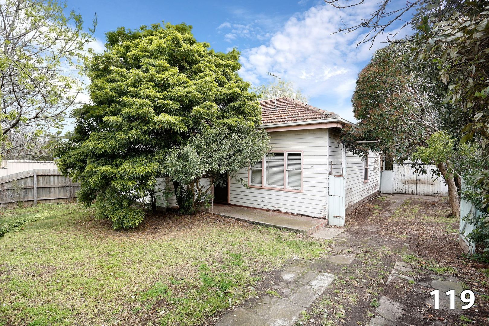 119-121 Cornwall Road, Sunshine VIC 3020, Image 2