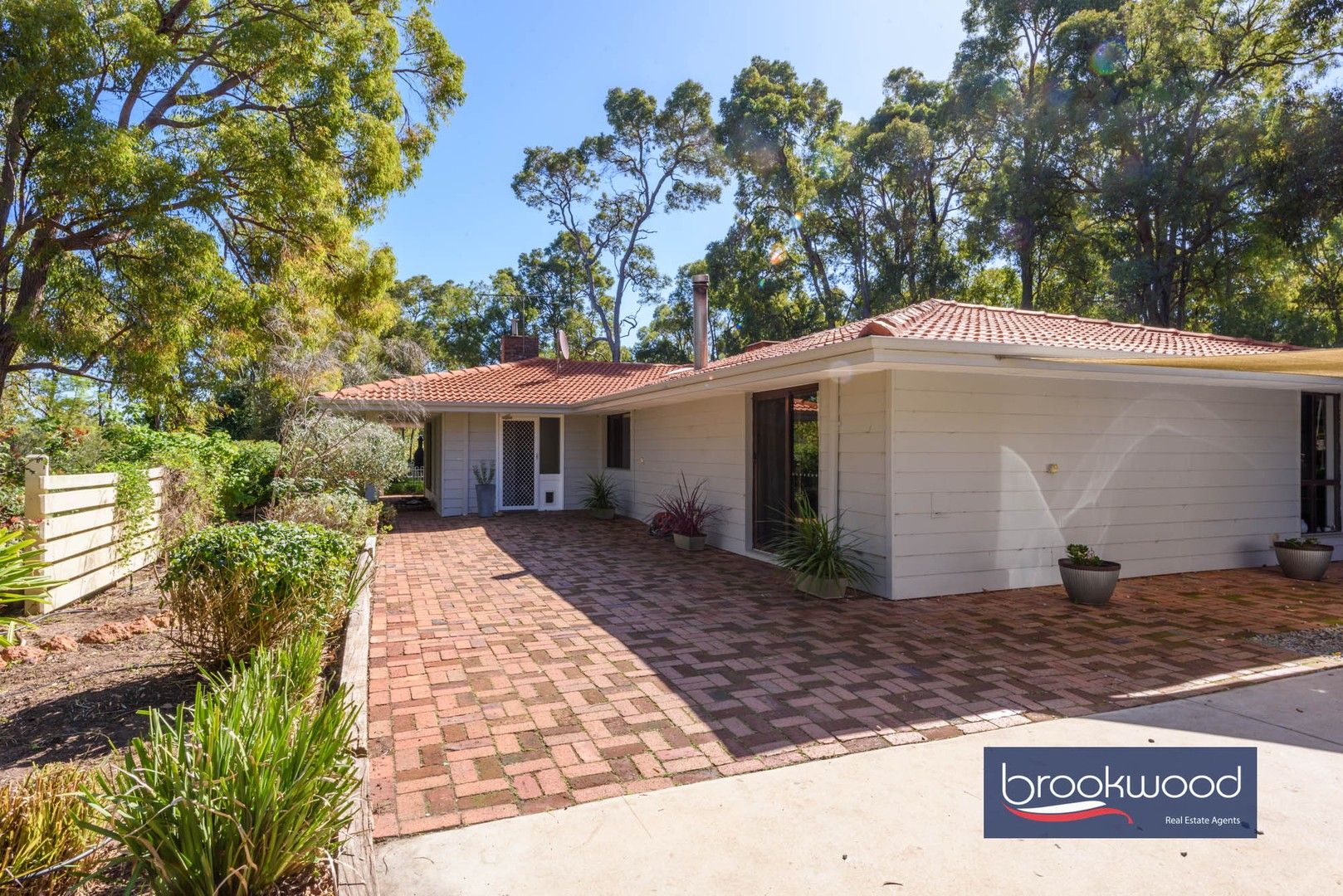 3 Howe Court Mundaring WA 6073 Domain