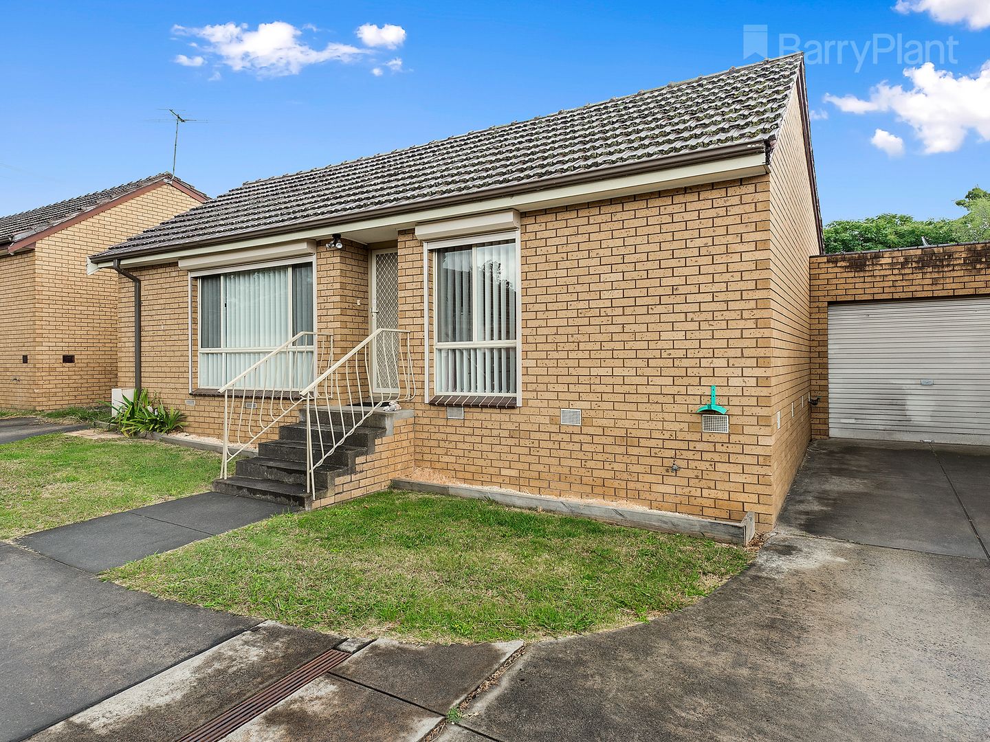 2/3 Neilson Street, Bayswater VIC 3153, Image 1