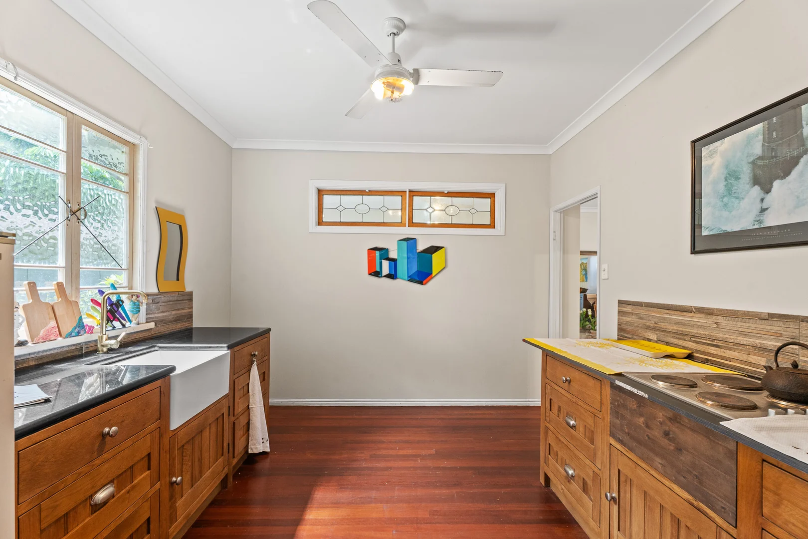 Additional image 3 of 14 King Street, Urangan QLD 4655