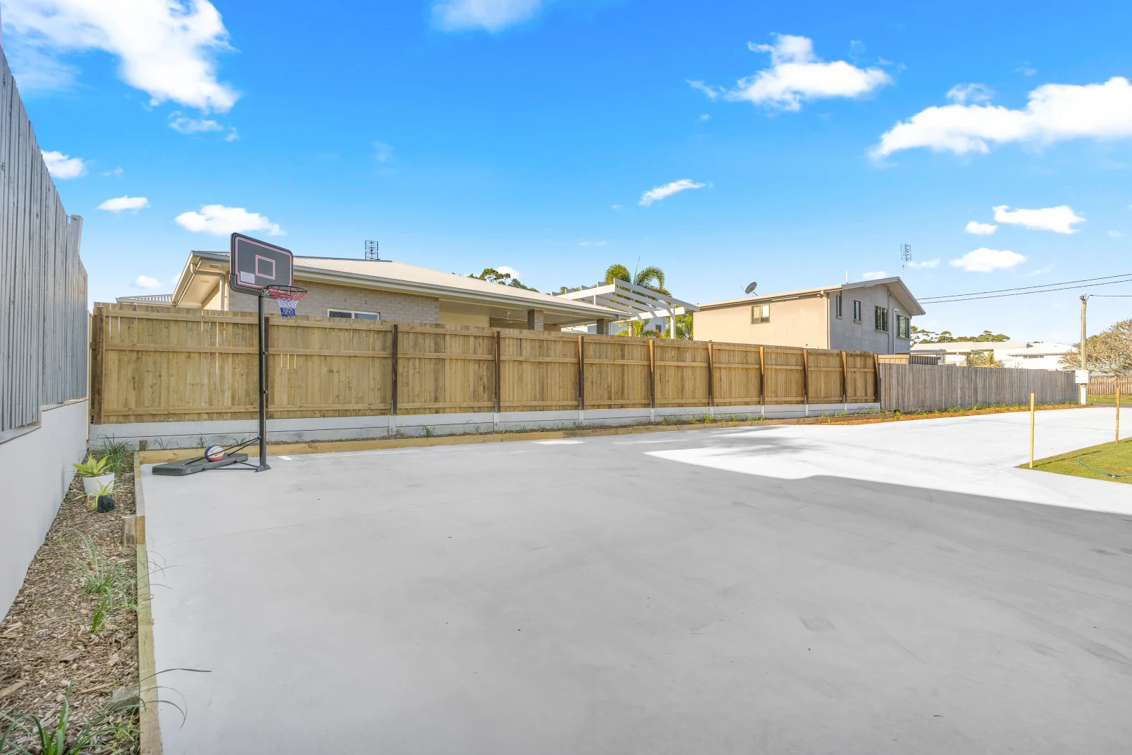 Additional image 22 of Scarness QLD 4655