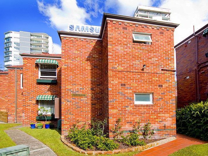 3/3 Middlemiss Street, Lavender Bay Property History & Address