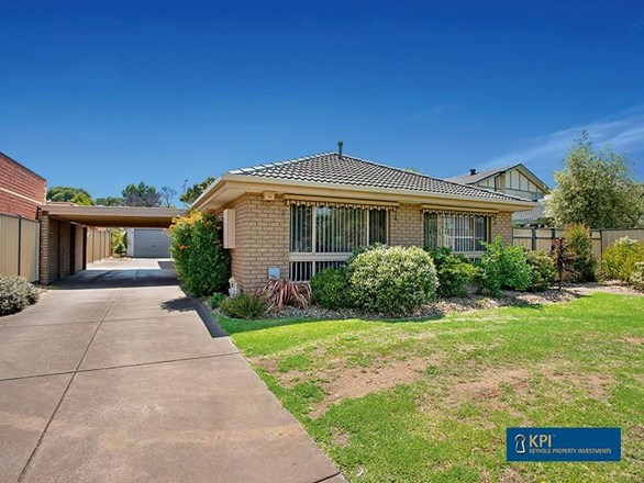 10 Boston Crescent, Keilor Downs VIC 3038