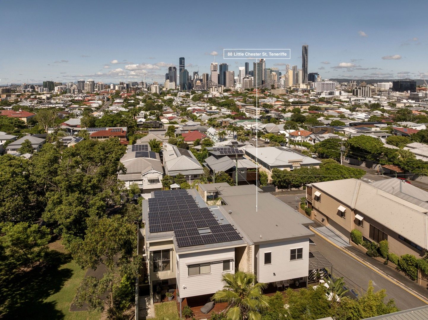 4 bedrooms House in 88 Little Chester Street TENERIFFE QLD, 4005