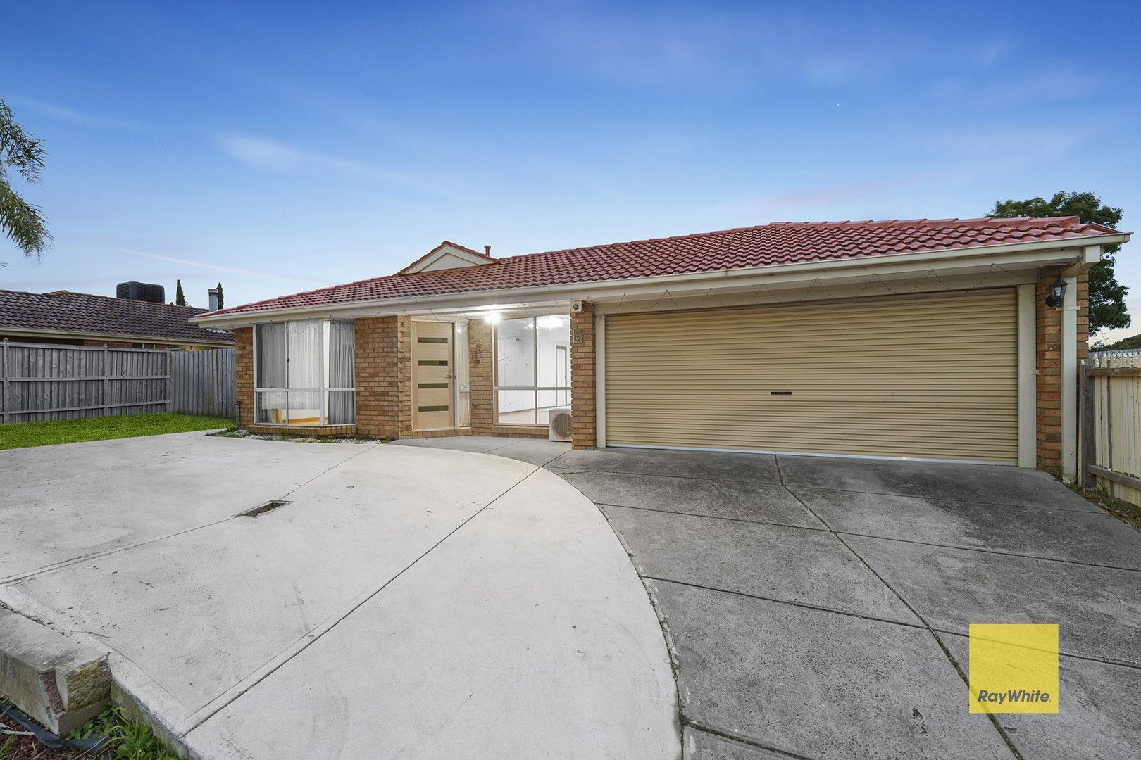 3 bedrooms House in 6 Finbar Court NARRE WARREN SOUTH VIC, 3805