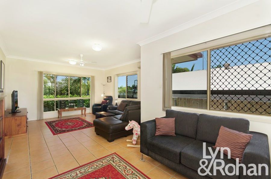 2 St Pauls Court, Mount Louisa QLD 4814, Image 2