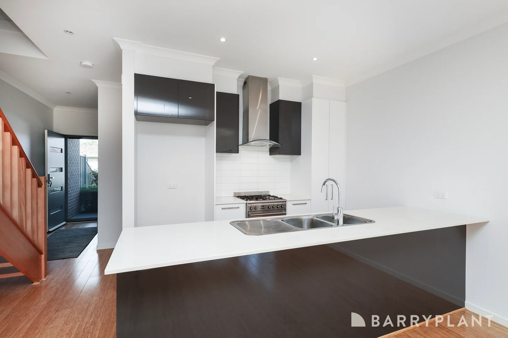 Additional image 4 of 1/10 Essex Street, Sunshine North VIC 3020