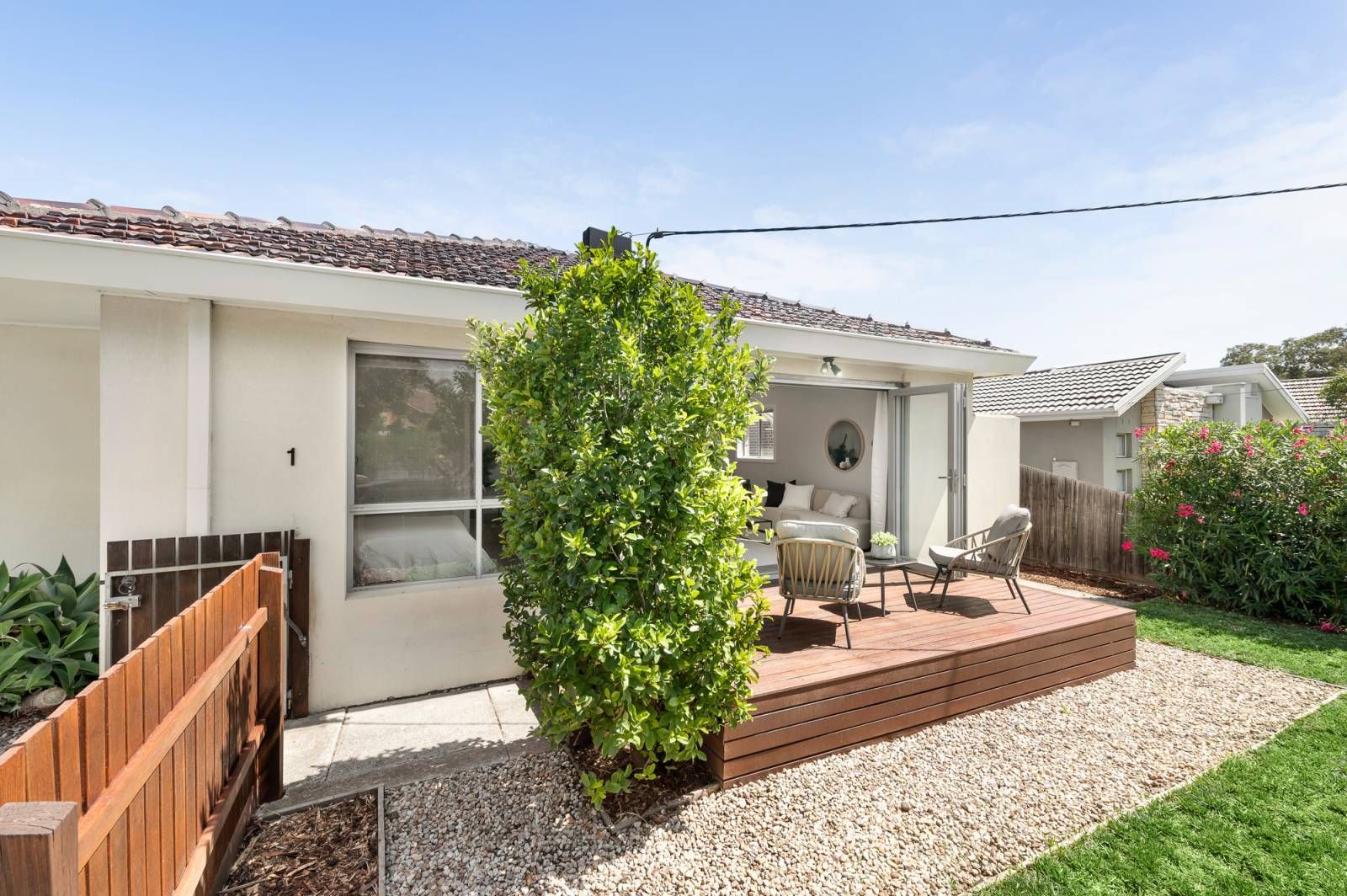 2 bedrooms Apartment / Unit / Flat in 1/39 Hearn Street ALTONA NORTH VIC, 3025