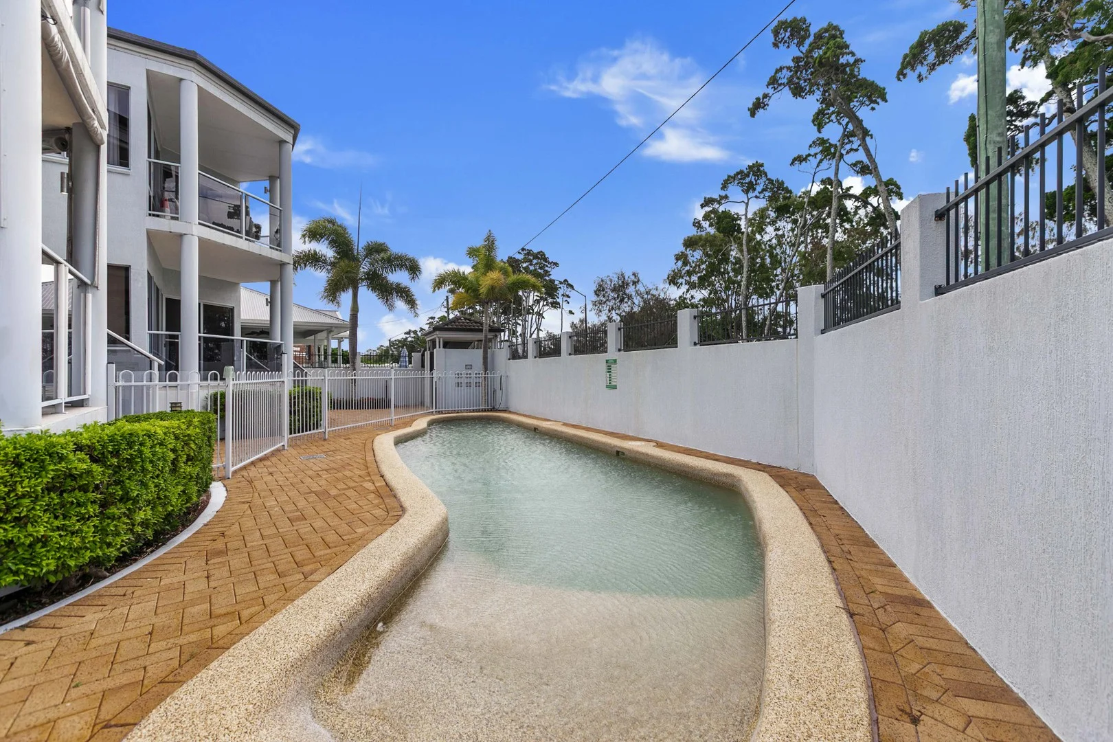 1/320 Esplanade, Scarness QLD 4655