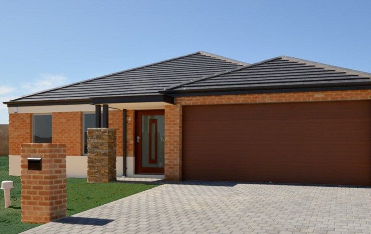 4 bedrooms House in 110 Sapphire Chase WELLARD WA, 6170