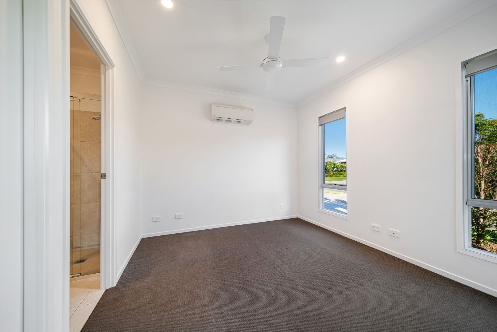 1/9 Flame Tree Avenue, Sippy Downs QLD 4556, Image 2