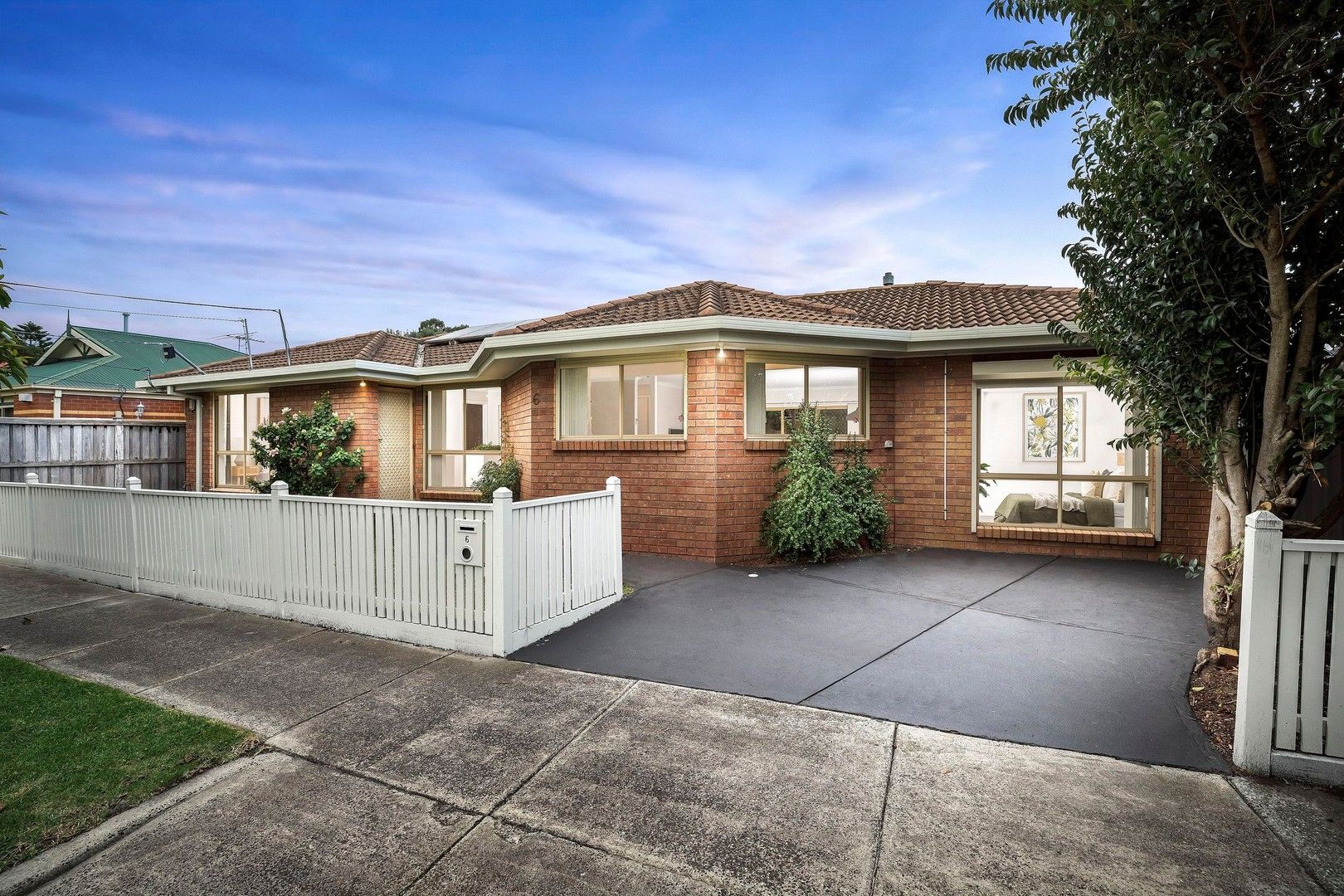 3 bedrooms House in 6 West Street ARDEER VIC, 3022